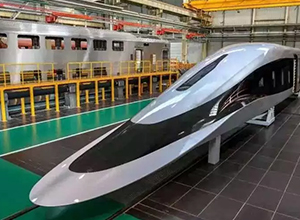620kph! The world's first HTS high speed maglev engineering prototype vehicle comes off assembly line