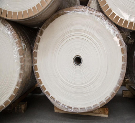 Environmentally-friendly white flame retardant paper raw material for doors